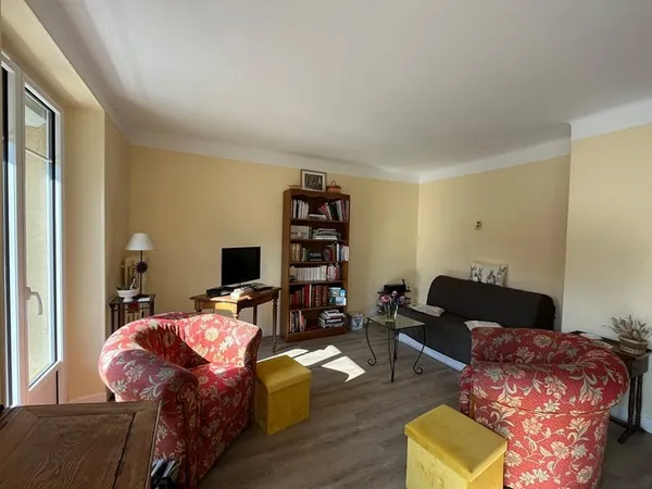 RODEZ SECTEUR 'PETIT NICE' PRES CV T4 BALCONS JARDIN GARAGE CAVES
