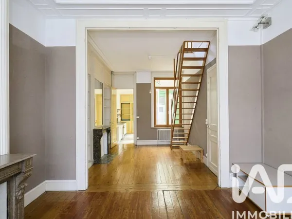 Maison 9 pièces 190 m²