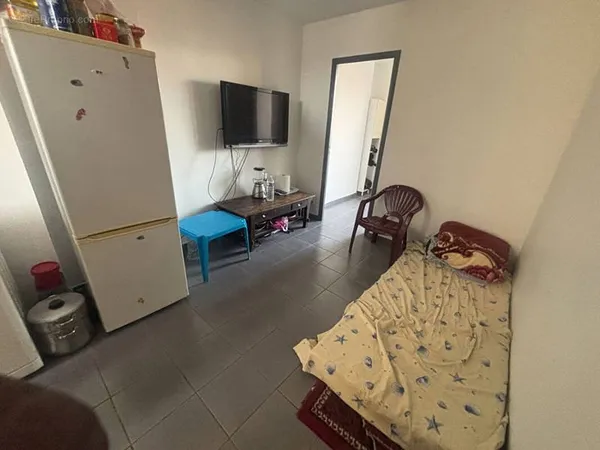 Appt t2 - 25 m2 - secteur st mauront