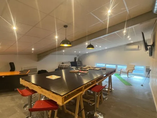 Local 80 m²