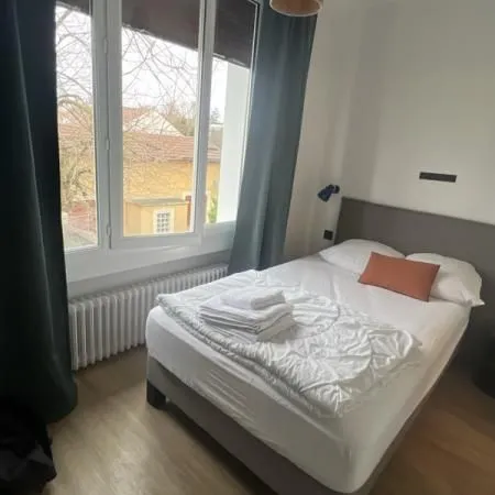 Chambre 12 pièces 290 m²