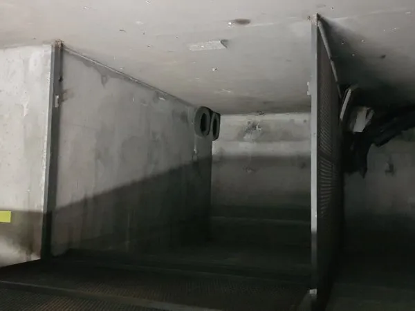 Box fermé pour voiture / matériel /moto 1er ss sol sécurisé