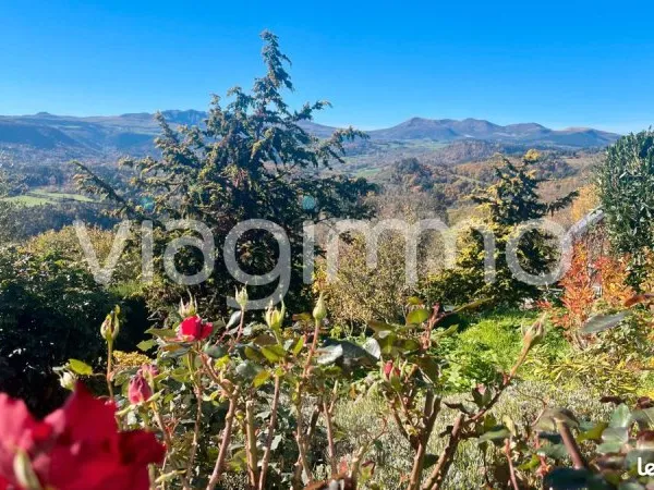 Maison 6 pièces 260 m²