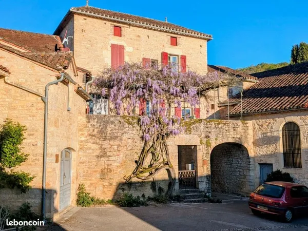 Loue maison de village
