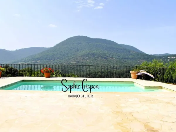 Très belle villa avec vue dégagée