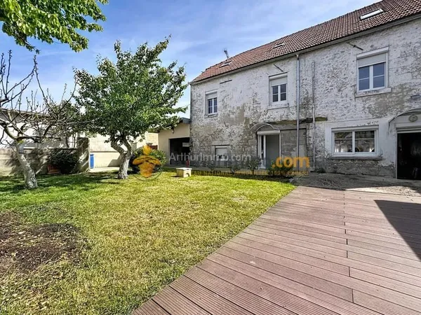 Maison de type 8 - Oeuilly