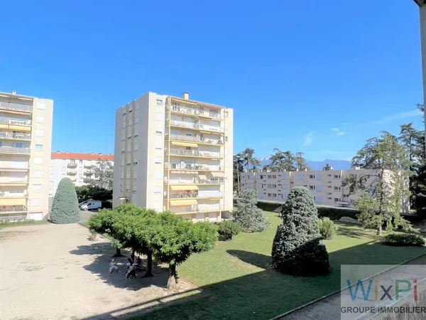 Appartement T3 dans résidence sécurisée vendu LOUE