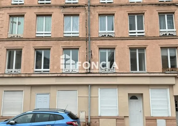SEDAN - IMMEUBLE DE RAPPORT de 472m2 - 10 APPARTEMENTS