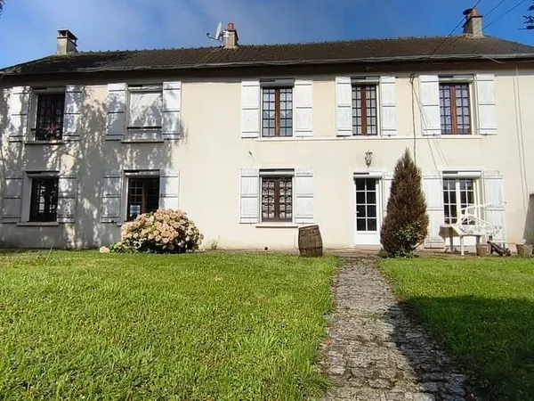 Maison 5 pièces 185 m²
