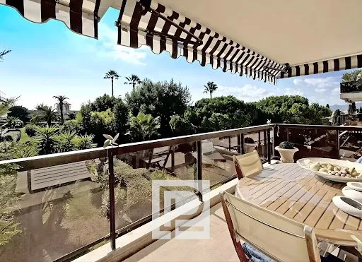 Appartement 3 pièces 84 m²