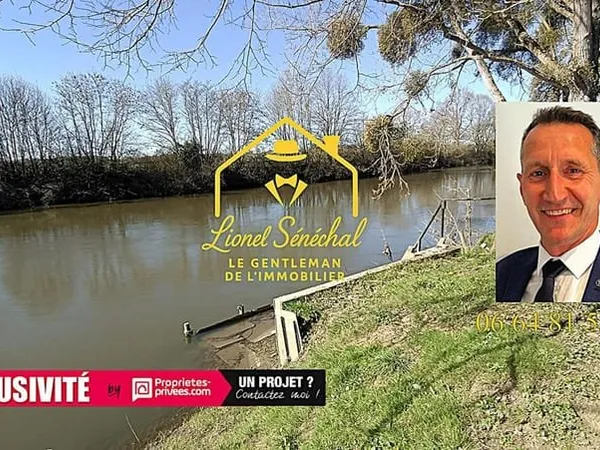 Terrain de loisirs de plus de 600 m2 au bord de la rivière à Neuville - sur - Sarthe