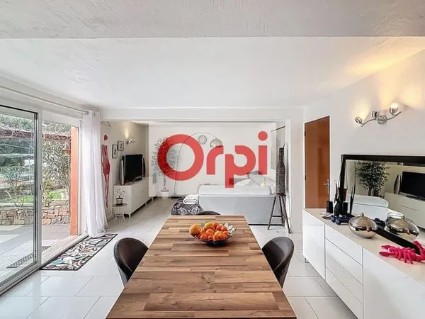 Maison 5 pièces 280 m²
