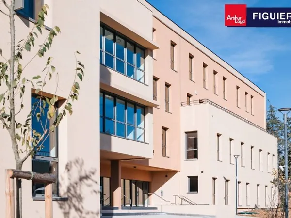 Bureaux 5436 m²