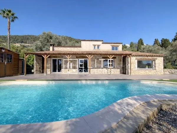 LE TIGNET villa 208 m² + piscine vue dégagée sur le lac de Saint Cassien, mer et collines environnan