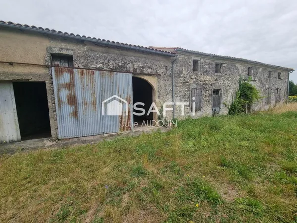 Propriété en pierre - à rénover intérgralement