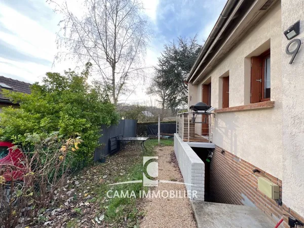 Coup de coeur pour cette petite maison individuelle à Buc su
