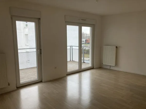 Appartement 4 pièces + garage + parking