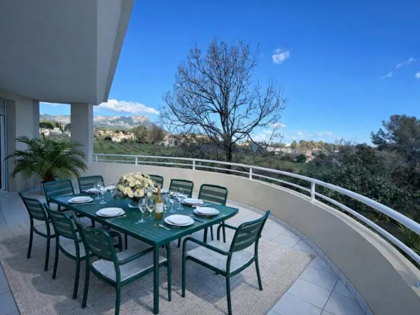 La Garde - T3, 66 m², terrasse de 30 m², garage, au calme, sans vis-à -vis