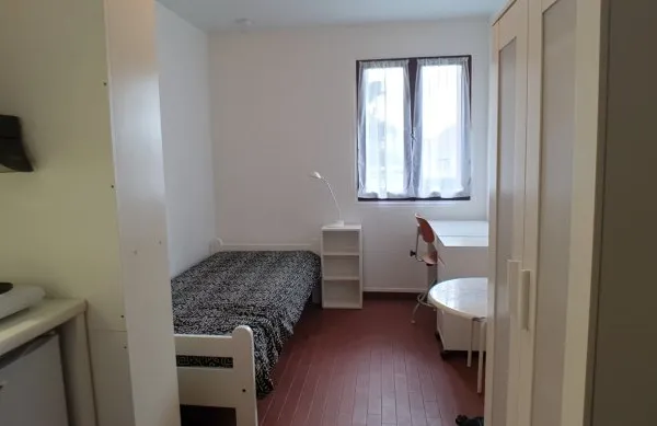CHAMBRE MEUBLÉE IDÉALE POUR ÉTUDIANT ORSAY LE GUICHET