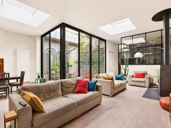 COLOMBES - ALLÉE MOLIÈRE - LOFT D'EXCEPTION DE 210 M² - TERRASSE PLEIN CIEL 78 M²