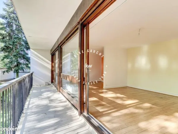 Appartement 6 pièces 121 m²