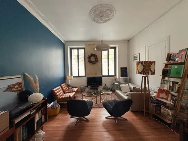 Vends maison de ville avec extérieur