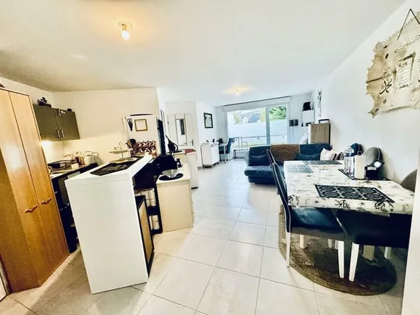 T2 € 49 m² + terrasse 20 m² + parking