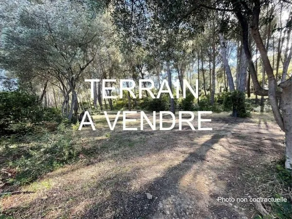 Terrain constructible 478 m²