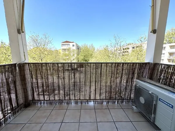 Six Fours Centre appartement type 3 62.5m2