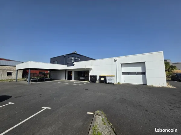 Local 300 m² La Forêt-Fouesnant