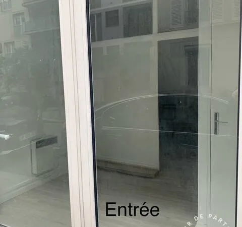 Local commercial 3 pièces 52 m²