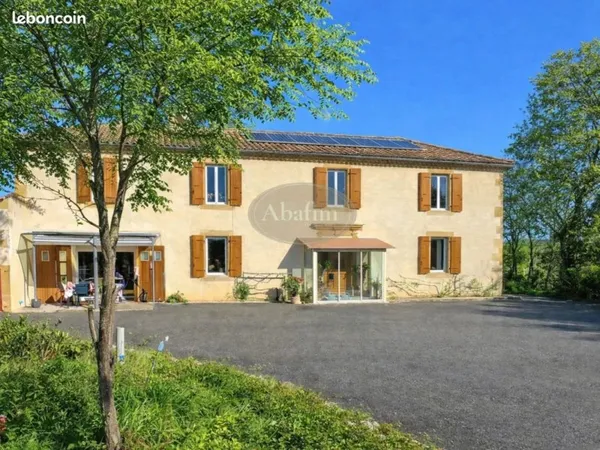 Ferme 6 pièces 231 m²