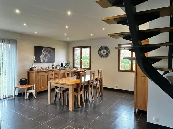 Pavillon 7 pièces 165 m²