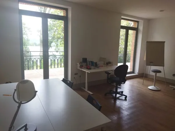 Bureau et espace de travail Location Montauban  30m² 690€