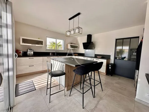 Maison de plain-pied 4 pièces 102 m²