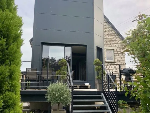 MAISON - 5 pièces - 140m2