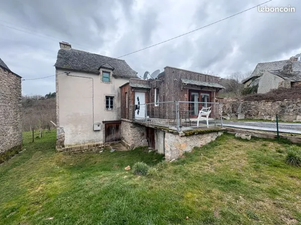Florentin-la-Capelle, maison de campagne + 9 ha de terrain