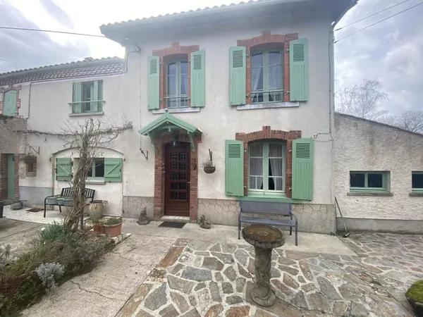 Charmante Maison à Azat le Riz