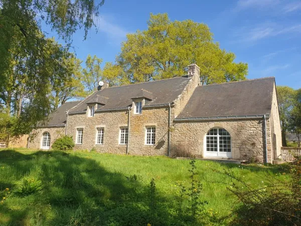 Longère de près de 300m2 habitables