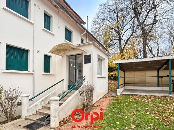 Immeuble de rapport 23 pièces 392 m²