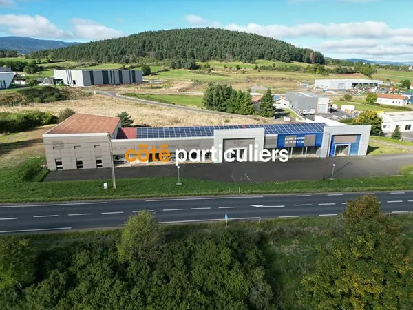 Bâtiment industriel et/ou commercial de 702 m² - ZA des Fangeas - 43370 SOLIGNAC SUR LOIRE