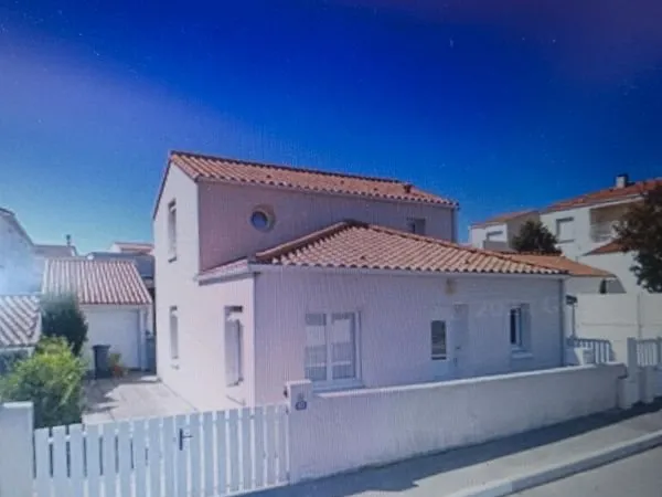 Maison bord de mer la tranche sur mer