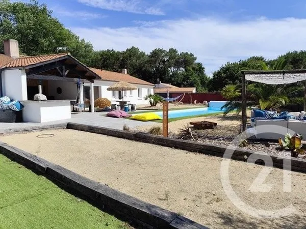 Maison 6 pièces 184 m²