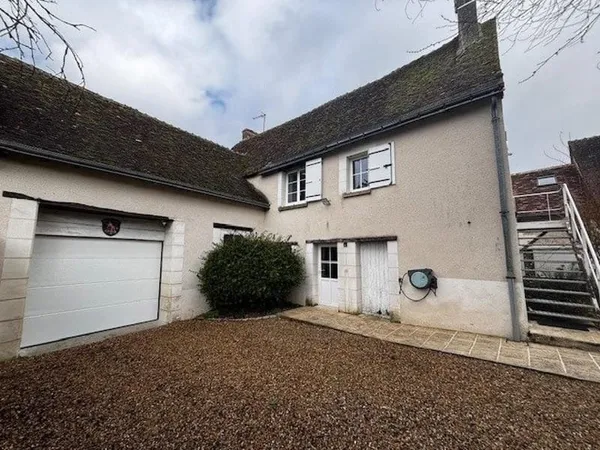 Jolie maison de bourg avec cachet de l'ancien !