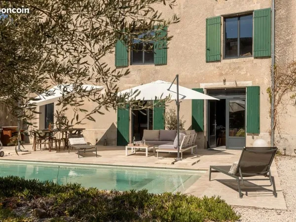 Rare à Saint Chaptes (gard) particulier vend maison vigneronne