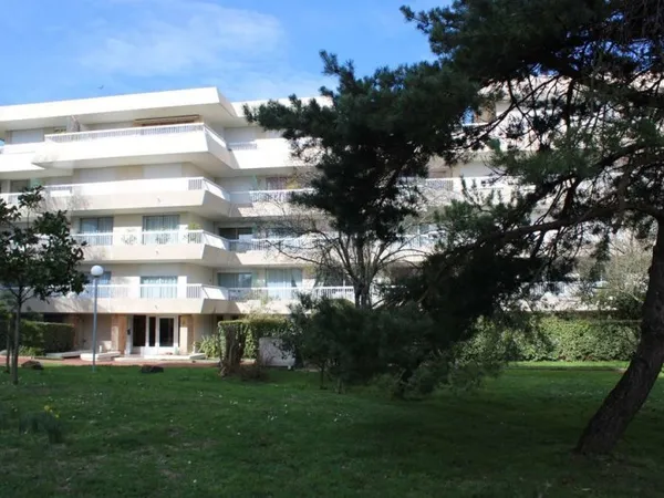 Appartement La Genette 93 M² terrasse 52 m²