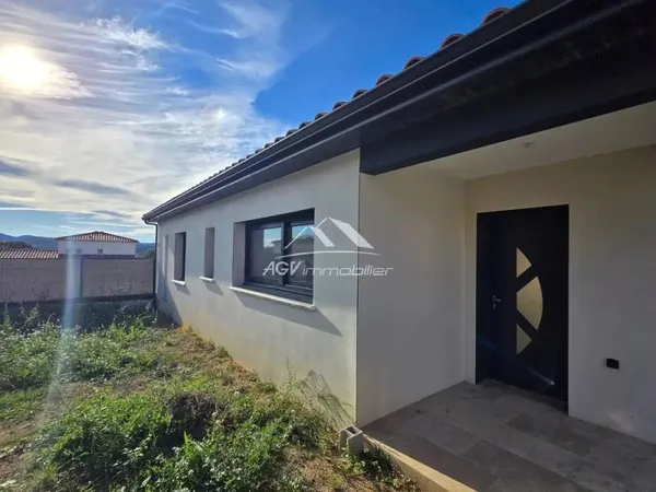 Maison neuve de plain-pied, 3 chambres avec garage
