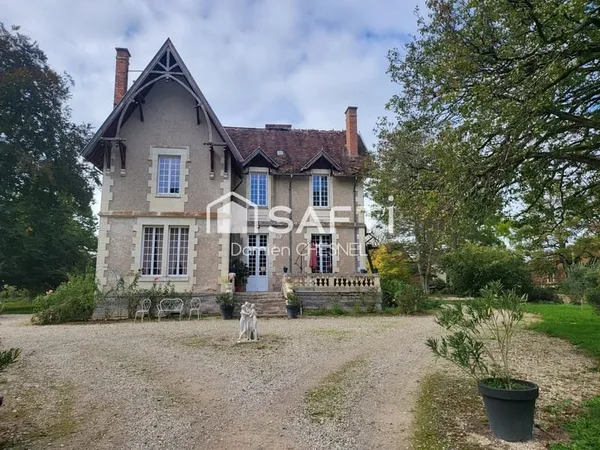 Maison 15 pièces 400 m²