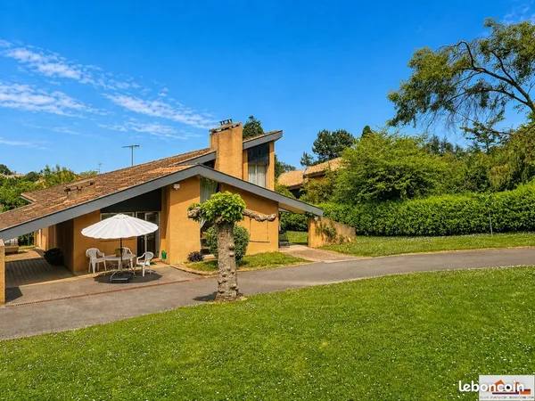 Villa 7 pièces 146 m²