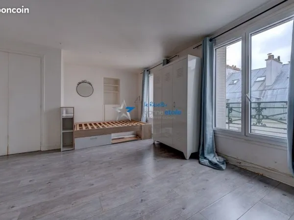 Studio 1 pièce 30 m²